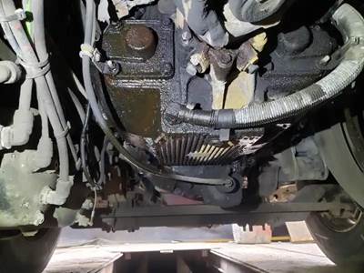 Fuller FRLO-15410C Transmission for a 2007 Volvo VNL