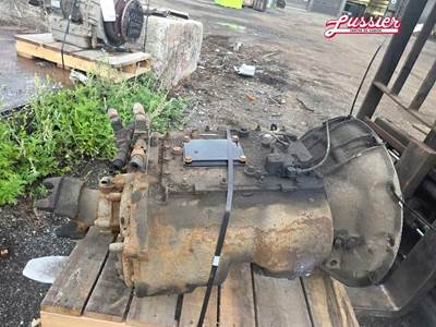 Fuller FRO-13210C Transmission for a 2005 Peterbilt 385