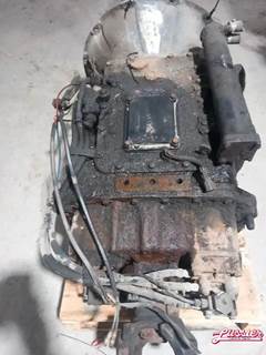 Fuller RTLO-16913 Transmission for a 2006 Kenworth T-800