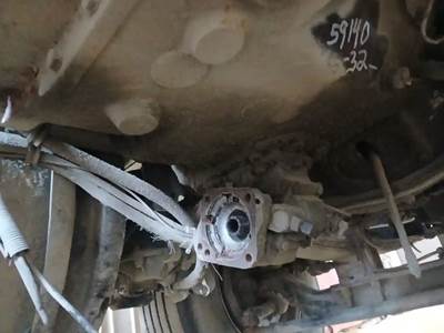 Fuller RTLO-16913 Transmission for a 1997 Ford Louisville LT9513LOUISVILLE 113