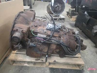 Fuller RTLO-16913A Transmission for a 2000 Volvo VNL64T660