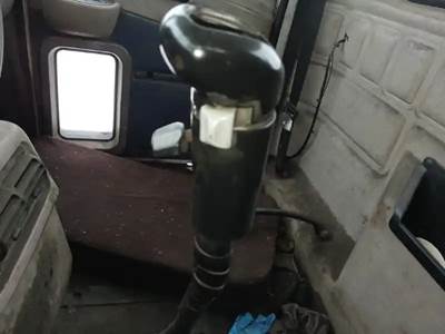 Fuller RTLO-16918B Transmission for a 2005 Mack CXN613