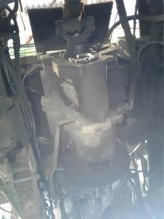 Mack 1076 Transmission for a 1974 Mack DMM6856EX