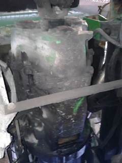 Mack T2070 Transmission for a 1988 Mack DMM6906EX