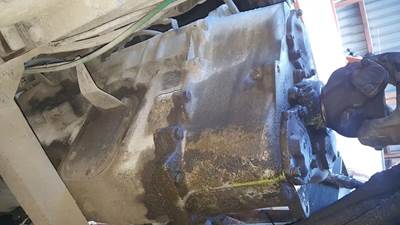 Mack T2080 Transmission for a 1990 Mack DMM6906EX