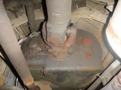 Spicer PS-110-7A Transmission for a 1995 International 4900