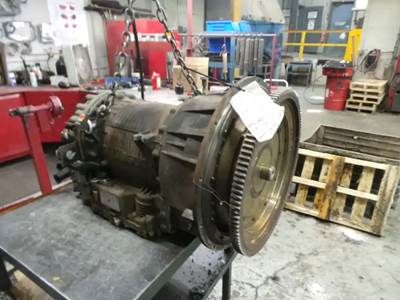 Transmission for a 2003 New Flyer D40LF AUTOBUS