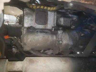 Transmission for a 1995 Mack DMM6886EX