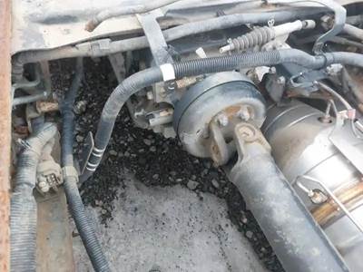 Transmission for a 2022 Isuzu C/O NRR