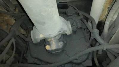 Transmission for a 2002 Freightliner CENTURY CLASS CST120