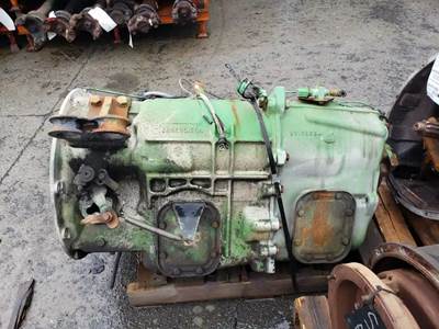 Transmission for a 1989 Mack DMM6906EX