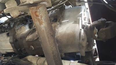 Transmission for a 1989 Mack DMM6906EX