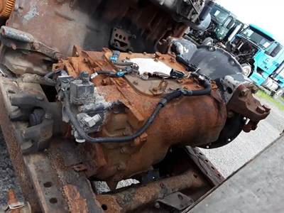 Transmission for a 2004 Mack VISION CX 613