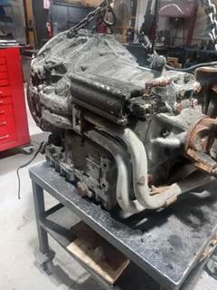 ZED-F 6HP502C Transmission for a 2004 Novabus AUTOBUS LFS40102
