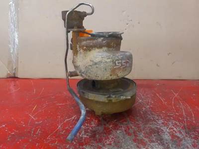 Caterpillar C13 Turbocharger / Supercharger for a 2005 Peterbilt 387