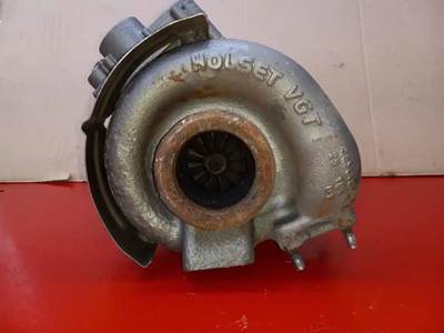 Cummins ISB 6.7L Turbocharger / Supercharger for a 2011 Freightliner M2 106