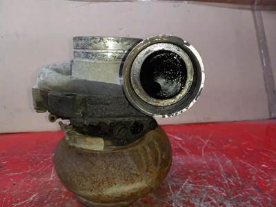 Volvo VED12C Turbocharger / Supercharger for a 2003 Volvo VNM