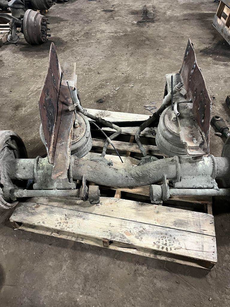 Hendrickson Tag / Pusher Axle For Sale Dearborn, MI 109
