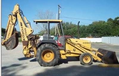 Ford 555D Backhoe
