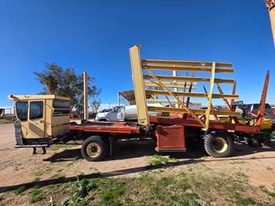 New Holland BW28 Bale Accumulator