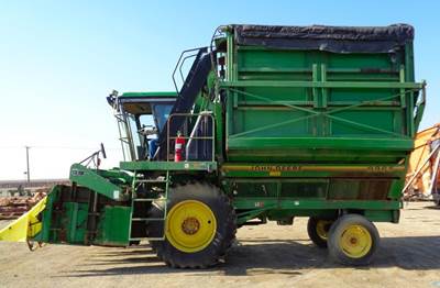 John Deere 9965 Cotton Picker