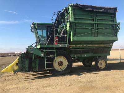 John Deere 9970 Cotton Picker