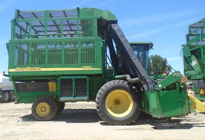 John Deere 9986 Cotton Picker