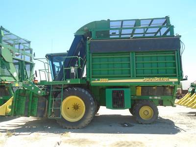John Deere 9986 Cotton Picker