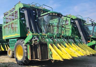 John Deere 9996 Cotton Picker