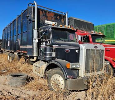 Peterbilt 378 Box Truck - 300HP, Automatic