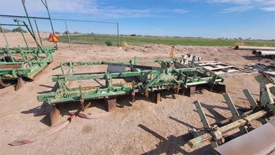 John Deere 940 Cultivator