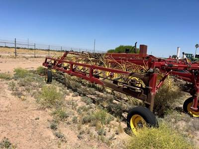 New Holland DURAVEE 1631 Hay Rake