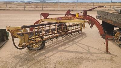 New Holland ROLABAR 260 Hay Rake