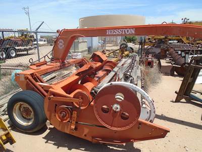 Hesston 1014 Hitch
