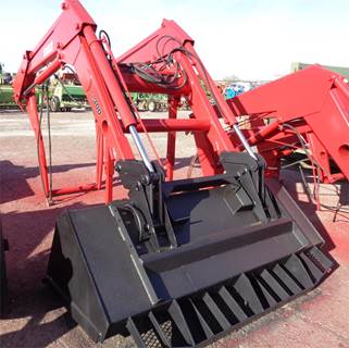 Case IH L300 Loader