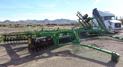 John Deere 355 Disk