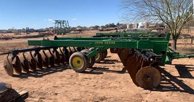 John Deere 440 Disk