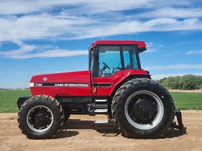 Case IH 7120 Tractor
