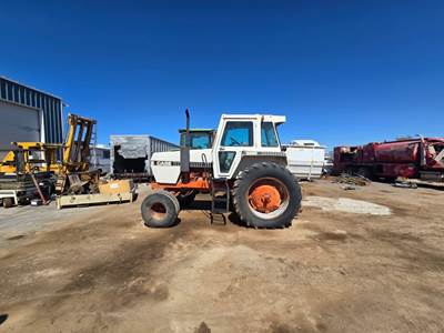 J.I. Case 2090 Tractor