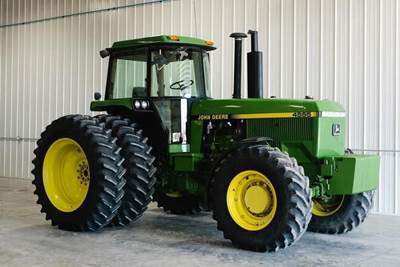 John Deere 4555 Tractor