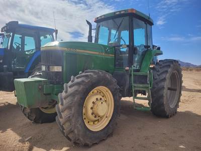 John Deere 7800 Tractor