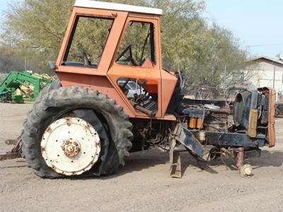 Allis-Chalmers 7060 Tractor