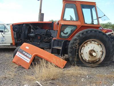 Allis-Chalmers 7080 Tractor