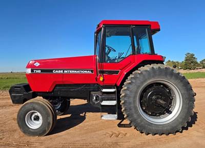 Case IH 7140 Tractor