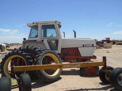 J.I. Case 2590 Tractor