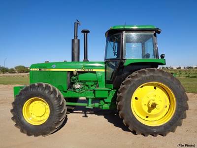 John Deere 4850 Tractor