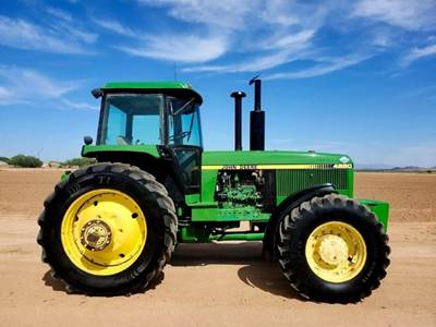 John Deere 4850 Tractor