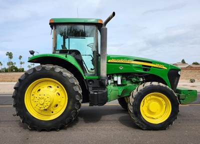 John Deere 7820 Tractor