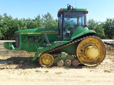 John Deere 8320RT Tractor