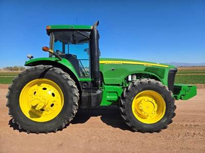 John Deere 8520 Tractor